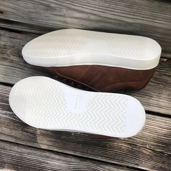 Levi’s men’s Kaleb lace up sneakers brown 12 - Picture 4 of 5